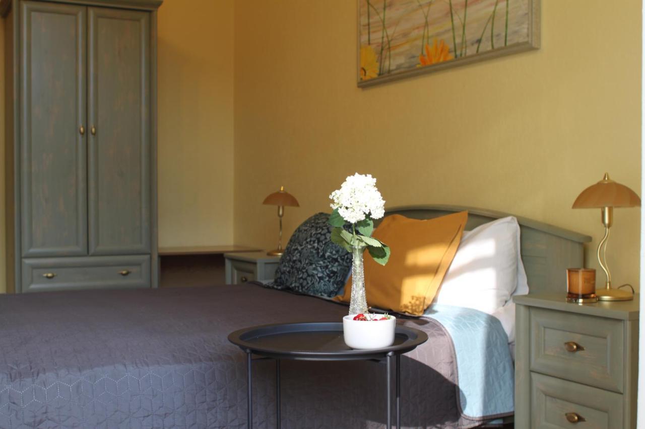 Sunflower B&B Kiev Eksteriør bilde