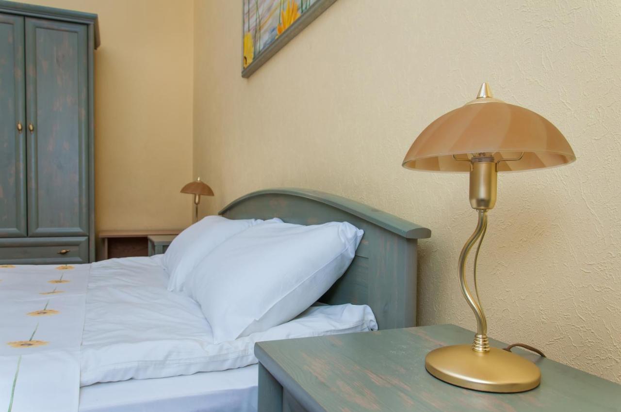 Sunflower B&B Kiev Eksteriør bilde